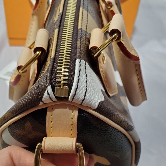 SOLD Louis Vuitton League of Legends Speedy b - Picture 9 of 13